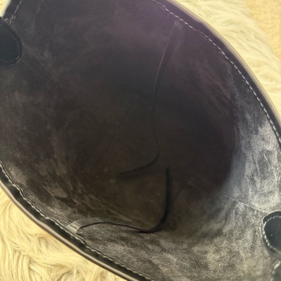 THE ROW N/S Park Small Glossed-Leather Tote - Picture 11 of 15